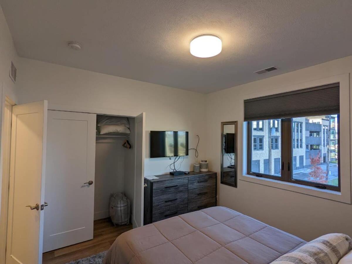 Location Location - Capri Condo 212 Traverse City Luaran gambar